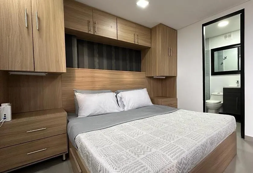 Apartamento Panoramico En Poblado, Medellin Colombia