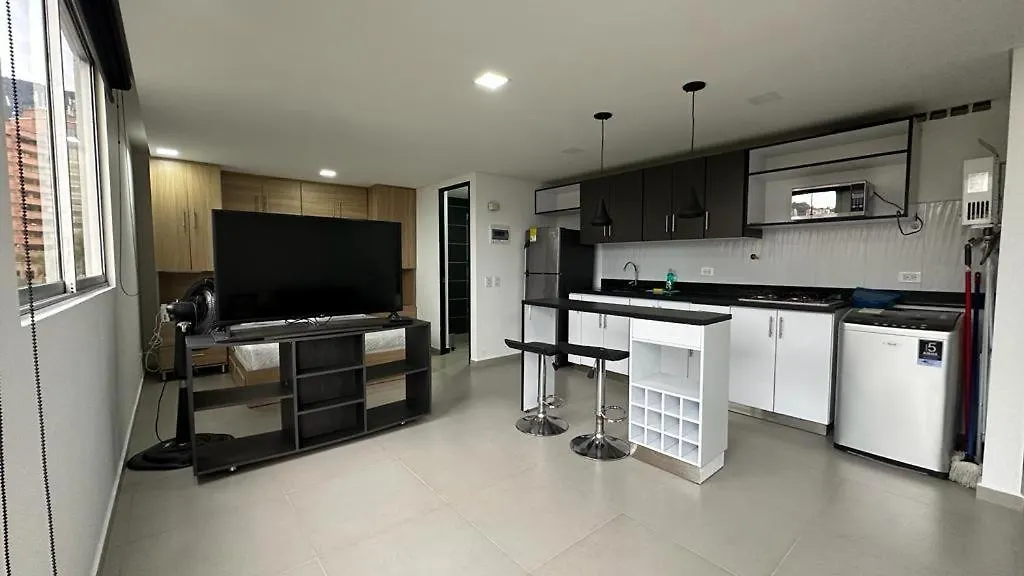 Apartamento Panoramico En Poblado, Medellin