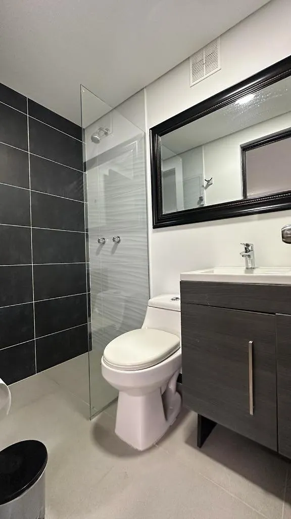 Apartamento Panoramico En Poblado, Medellin Colombia