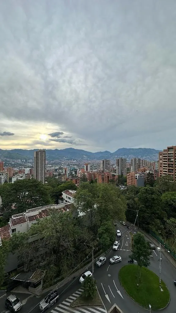 Apartamento Panoramico En Poblado, Medellin Apartment